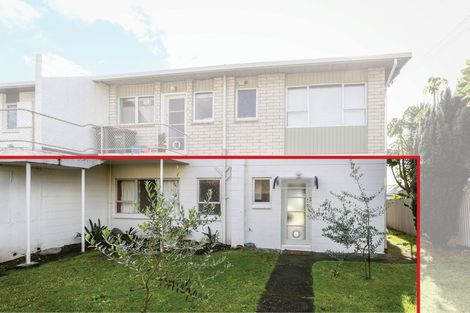 Photo of property in 6d Davies Lane, New Plymouth, 4310