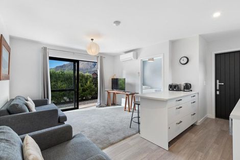 Photo of property in 11 Glenfiddich Road, Jacks Point, Queenstown, 9371