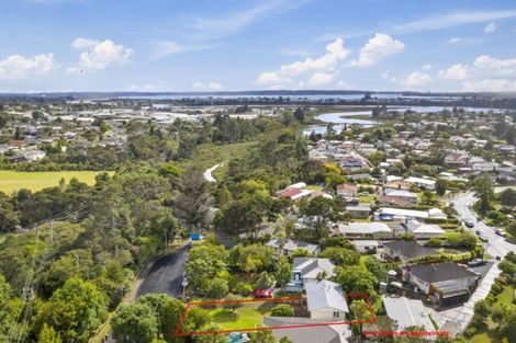 Photo of property in 93 Sabulite Road, Kelston, Auckland, 0602