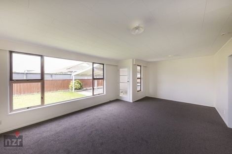 Photo of property in 2/82 John F Kennedy Drive, Milson, Palmerston North, 4414