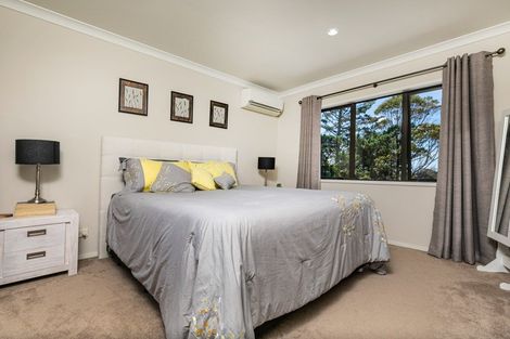 Photo of property in 24b Schnapper Rock Road, Schnapper Rock, Auckland, 0632