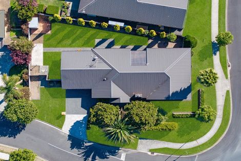 Photo of property in 2 Shiraz Place, Rototuna, Hamilton, 3210