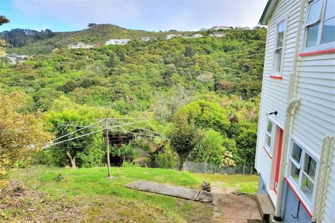 Photo of property in 21 Montgomery Avenue, Karori, Wellington, 6012