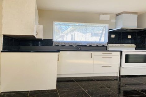 Photo of property in 82 Sykes Road, Weymouth, Auckland, 2103