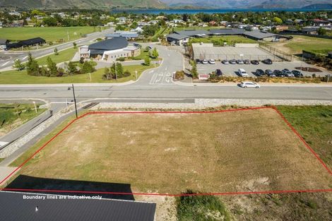 Photo of property in 16 Tuke Lane, Wanaka, 9305