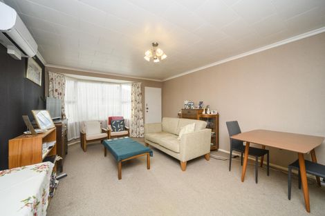 Photo of property in 5/132 Heretaunga Street, Palmerston North, 4414