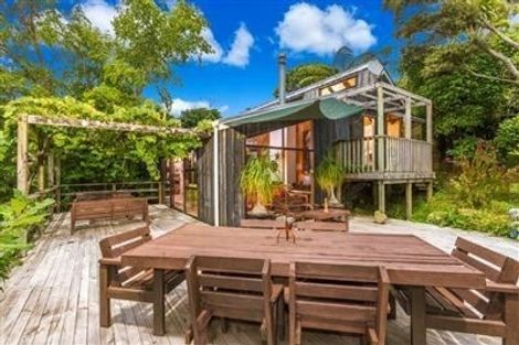 Photo of property in 43 Penzance Road, Mairangi Bay, Auckland, 0630