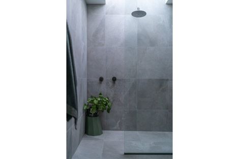 Photo of property in 17 Kapuka Lane, Wanaka, 9305