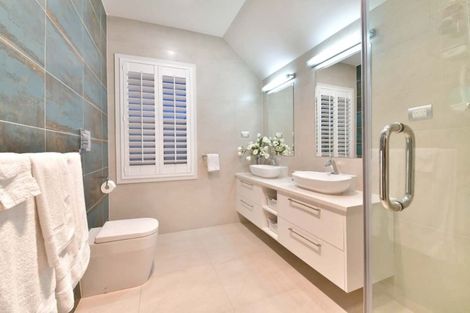 Photo of property in 110 Vipond Road, Stanmore Bay, Whangaparaoa, 0932