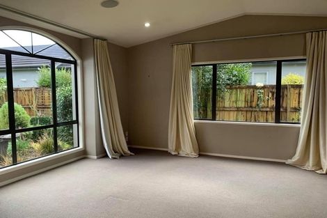 Photo of property in 45 The Esplanade, Huntington, Hamilton, 3210