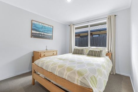 Photo of property in 70 Nielsen Gardens, Rototuna, Hamilton, 3210