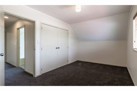 Photo of property in 3/54 Swanson Road, Henderson, Auckland, 0610