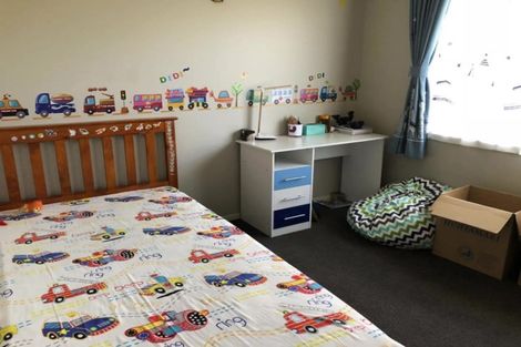 Photo of property in 1 Capricorn Place, Browns Bay, Auckland, 0630