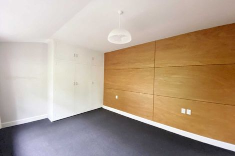 Photo of property in 1 Menlo Terrace, Mount Pleasant, Christchurch, 8081