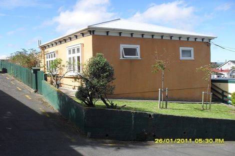 Photo of property in 2 Mudges Terrace, Newtown, Wellington, 6021