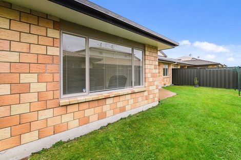 Photo of property in 11/64 Kawaha Point Road, Kawaha Point, Rotorua, 3010