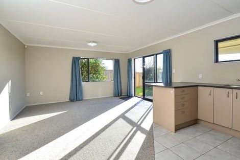 Photo of property in 4 Pampas Place, Western Heights, Hamilton, 3200