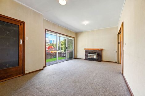 Photo of property in 24 Opoia Road, Hamilton East, Hamilton, 3216