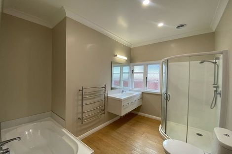 Photo of property in 15 Saint Ronans Avenue, Waterloo, Lower Hutt, 5011