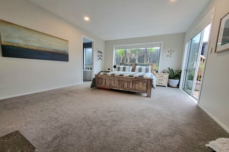 Photo of property in 42 Huarahi Pai Road, Huapai, Kumeu, 0810