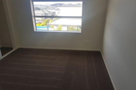 Photo of property in 12 Butler Stoney Crescent, Silverdale, 0932