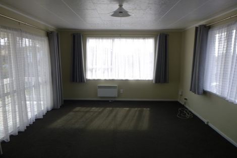 Photo of property in 76 Rosewarne Crescent, Glendene, Auckland, 0602