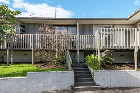 Photo of property in 2/35 Patons Road, Howick, Auckland, 2014