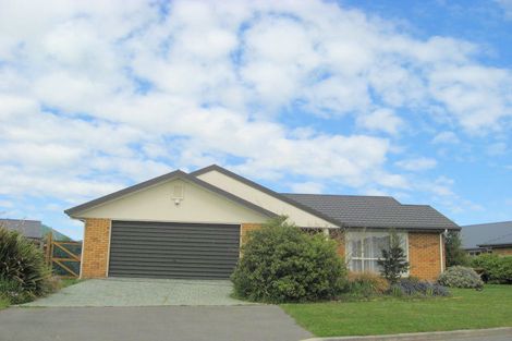 Photo of property in 27 Welsford Street, Woodend, 7610