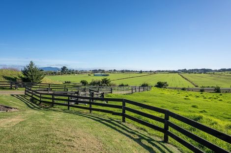 Photo of property in 24 Harakeke Road, Te Horo, Otaki, 5581