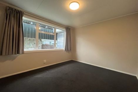 Photo of property in 12 Ponderosa Grove, Maoribank, Upper Hutt, 5018