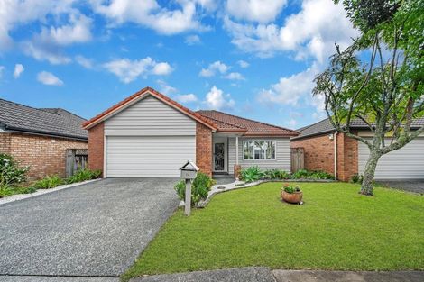Photo of property in 24 Espalier Drive, Henderson, Auckland, 0612