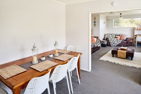 Photo of property in 99 Kahu Road, Paremata, Porirua, 5024