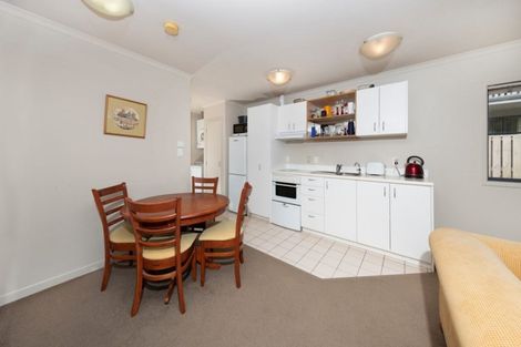 Photo of property in 24/8 Carolina Place, Albany, Auckland, 0632