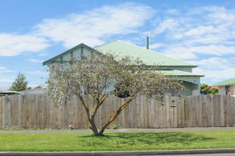 Photo of property in 14 Grafton Road, Te Hapara, Gisborne, 4010