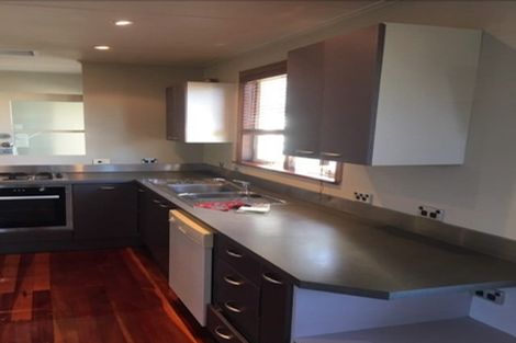 Photo of property in 4 Beverly Place, New Lynn, Auckland, 0600