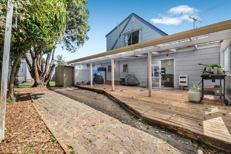 Photo of property in 14 Oreti Place, Clover Park, Auckland, 2019