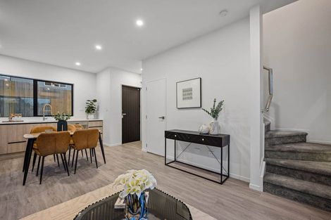 Photo of property in 33c Garadice Road, Rothesay Bay, Auckland, 0630