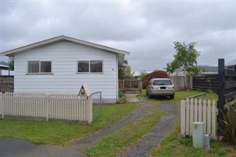 Photo of property in 17 Weymouth Grove, Wainuiomata, Lower Hutt, 5014