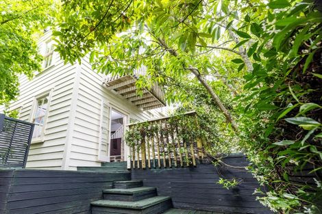 Photo of property in 104 Bassett Road, Remuera, Auckland, 1050