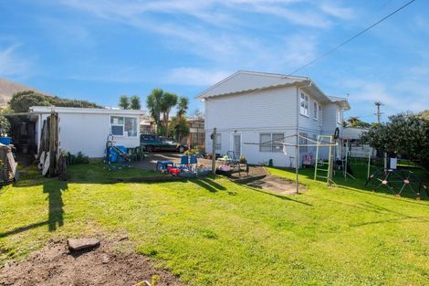 Photo of property in 2 Spencer Street, Western Heights, Rotorua, 3015