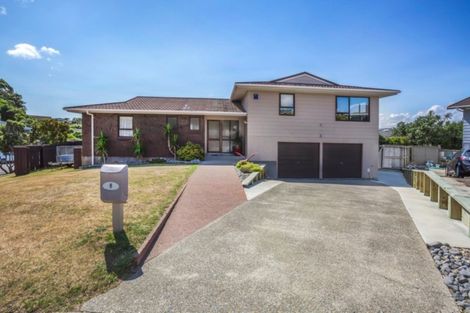 Photo of property in 9 Longitude Place, Whitby, Porirua, 5024