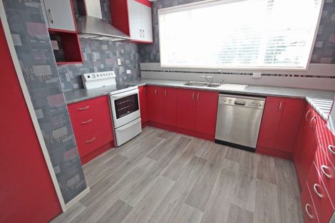 Photo of property in 17 Te Punga Place, Awapuni, Palmerston North, 4412