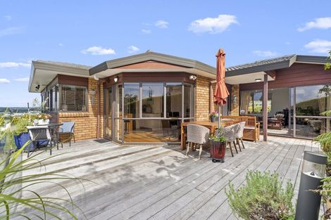 Photo of property in 1 Ascot Way, Orewa, 0931