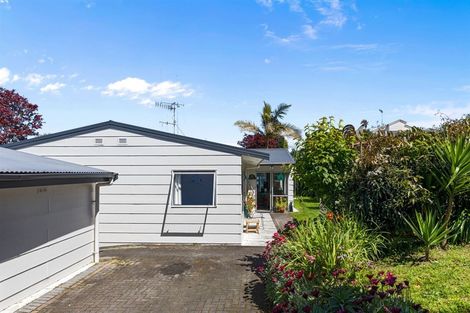 Photo of property in 15 Pokapu Place, Bethlehem, Tauranga, 3110