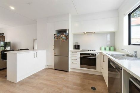 Photo of property in 6/2 Brandon Road, Glen Eden, Auckland, 0602