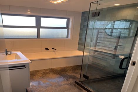 Photo of property in 2 Snowdon Avenue, Terrace End, Palmerston North, 4410