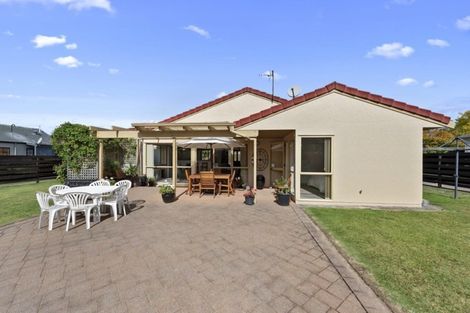 Photo of property in 6 Cromwell Drive, Fitzroy, Hamilton, 3206
