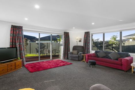 Photo of property in 33 Silver Springs Boulevard, Mosgiel, 9024