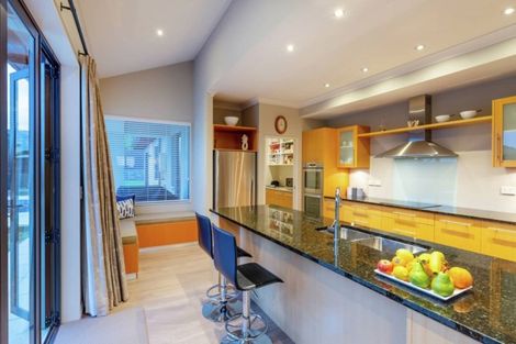 Photo of property in 298 Point Drive, Dannemora, Auckland, 2016