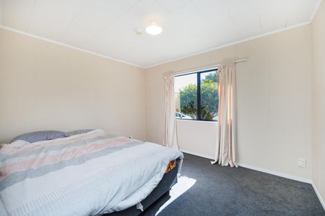 Photo of property in 28 Peppertree Glade, Kelvin Grove, Palmerston North, 4414